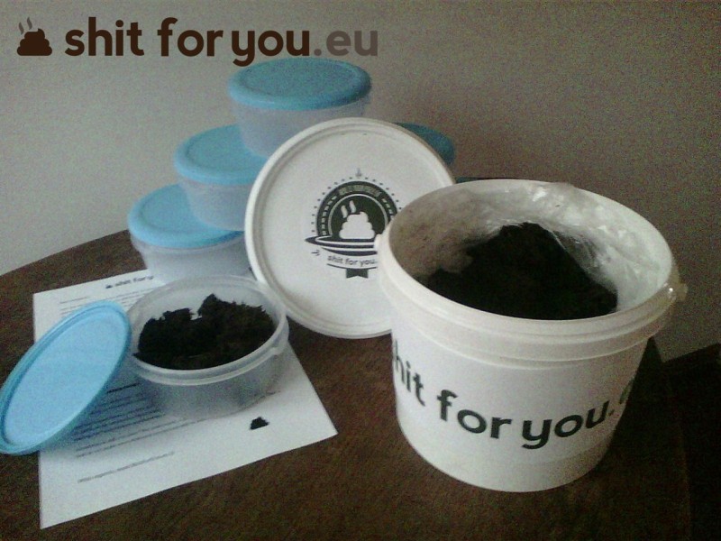 Zvířecí hovínko v dárkovém balení ShitForYou.eu
